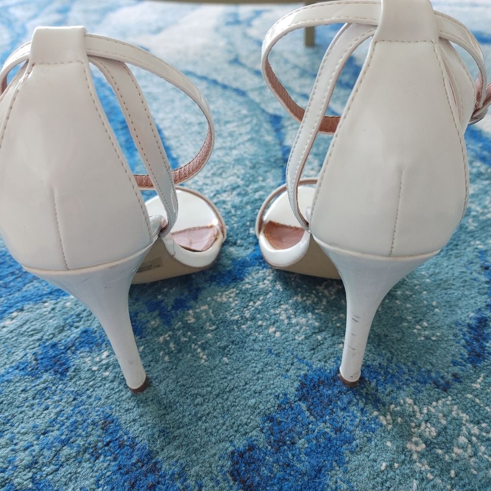X2B Lola-1 High Heel Sandals - White - Size 8 - Picture 3 of 7